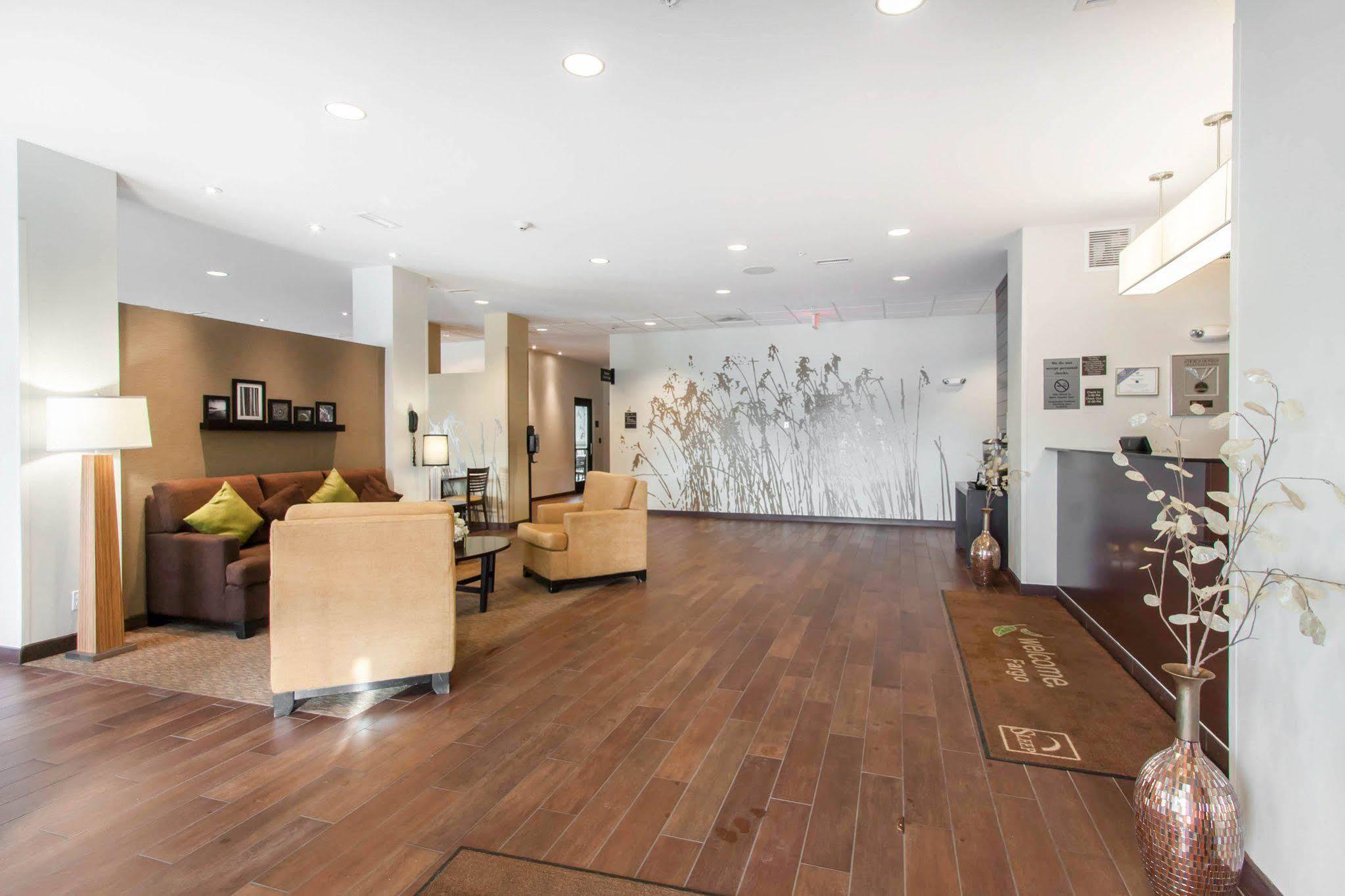 Sleep Inn & Suites Fargo Medical Center מראה חיצוני תמונה