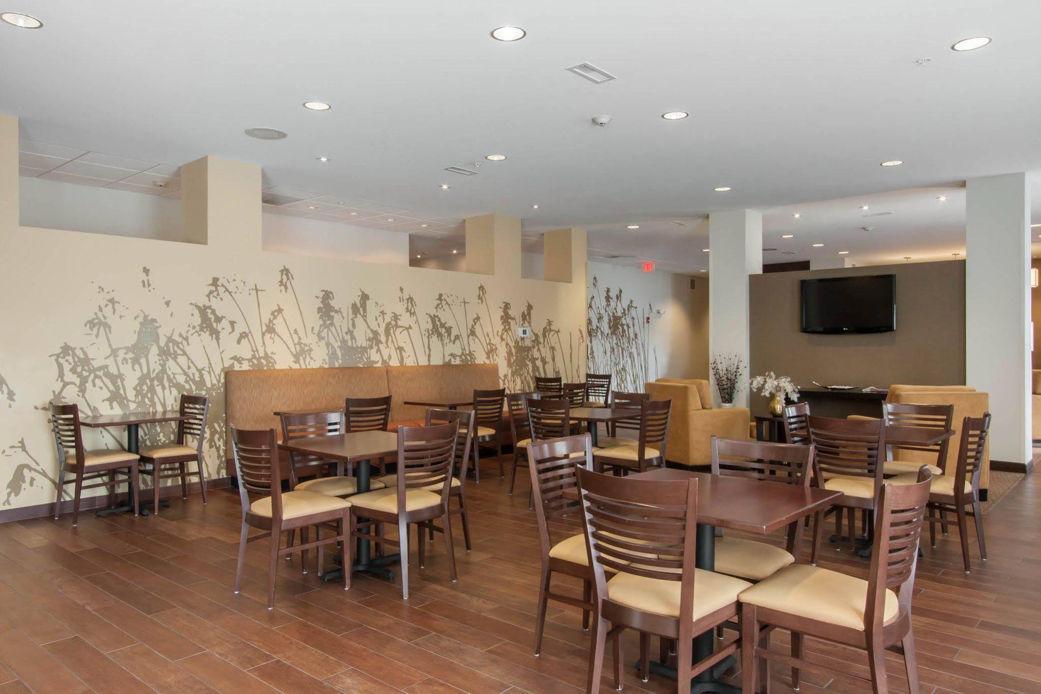 Sleep Inn & Suites Fargo Medical Center מראה חיצוני תמונה