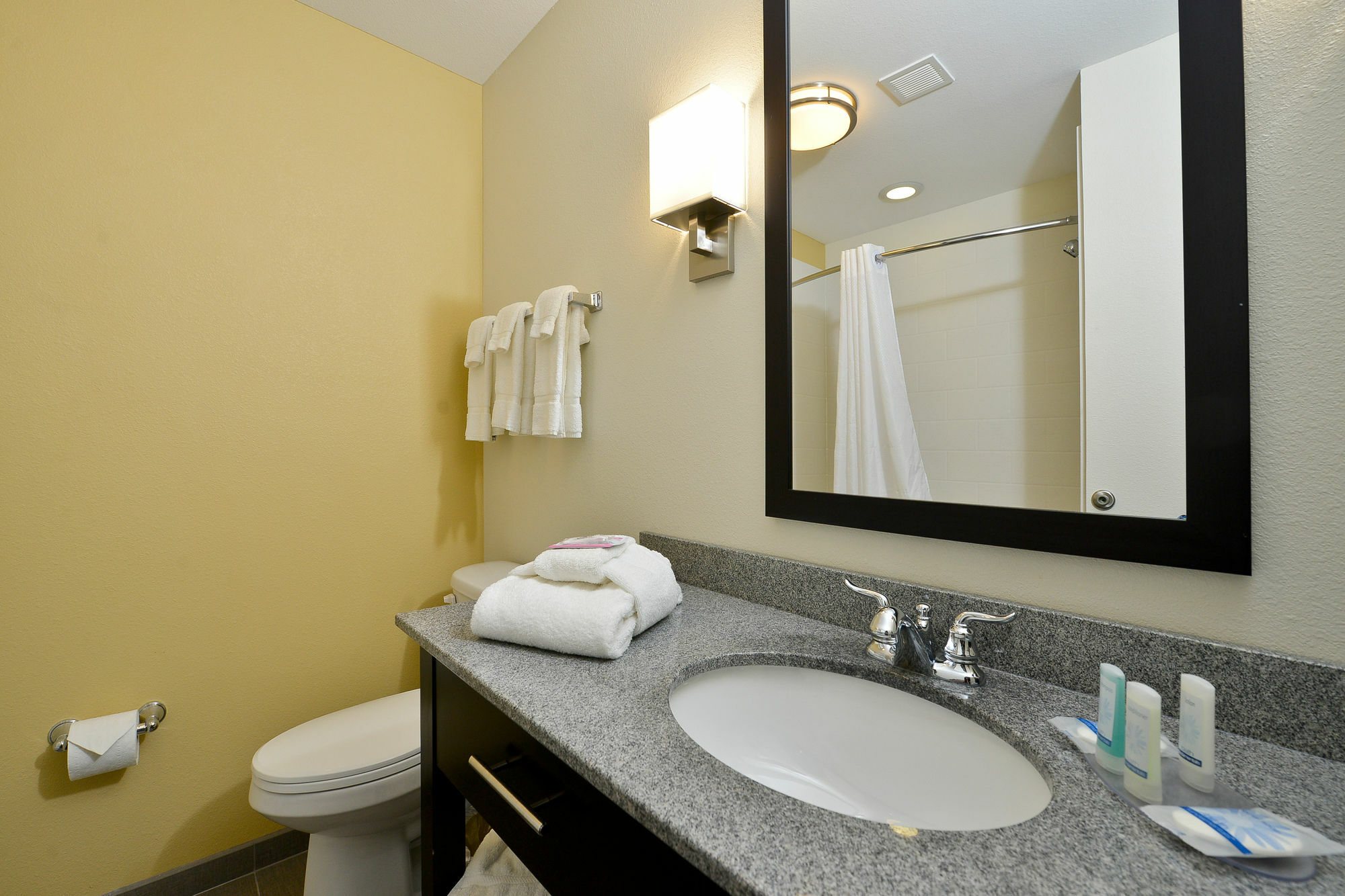 Sleep Inn & Suites Fargo Medical Center מראה חיצוני תמונה